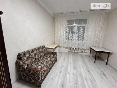 Продаж кімнати 25 кв. м на вул. Сергія Берегового 16/14 • ID 34764898