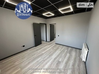 Здається комерційне приміщення на вул. Руська, площа 38 кв. м • ID 34316798