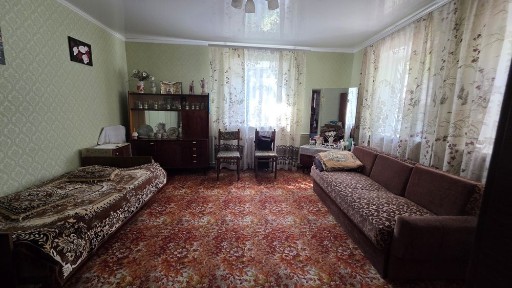 Здається півбудинку в районі РОЗВИЛКИ