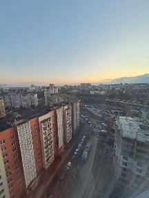 Оренда великої 1 кімнатної квартири Митниця з видом на місто, вільна з жовтня
