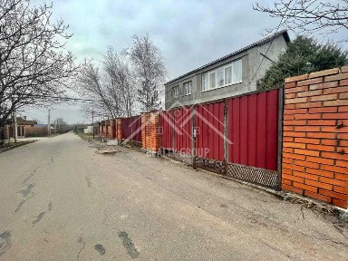 Продаж великого маєтку у с. Надія (Радгоспне)