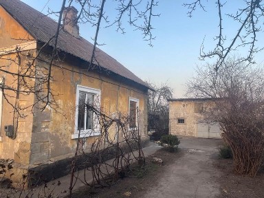Продам зручний двоповерховий будинок 106,1 м² із земельною ділянкою 1160 м² (11,6 сотки) - 50 000 $