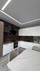 Продається Нова 1,5 кімнатна плюс кладовка.