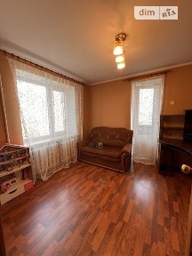 Єреванська вулиця, мікрорайон Першотравневий Масив, район Солом'янський, Київ, метро Вокзальна, вул. Єреванська 28 • ID 34766059