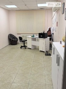 Продаж офісного приміщення 69.5 кв. м. на 1 поверсі на просп. Григорівського Десанту 28, одноповерхова будівля • ID 34766117