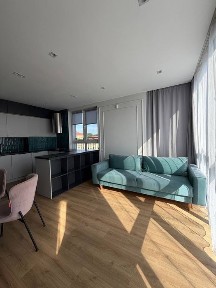 Оренда 1 кім квартири з паркінгом Вул Бойківська 750$