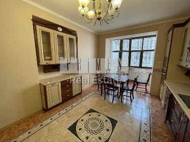 Оренда 4к квартири, вул. Паторжинського, 14, Центр
