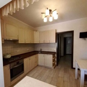 Продам 3 к. квартиру 73м2 в м. Вишневе, вул. Південна, 17