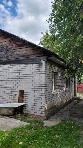 Продаж окремого будинку