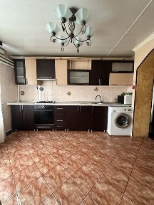 Продам 2 к квартиру с автономным газовым отоплением. Великодолинское.