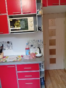 Продам 2 комн. кв. с раздельными комнатами.