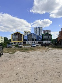 Продам 2-х кімнантну біля о. Чеха