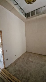 Продаеться 3-x кімнатна квартира в центрі Берегове!