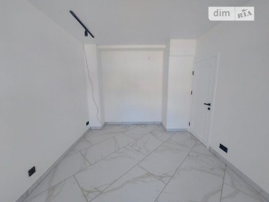 Продаж офісного приміщення 61 кв. м. на 1 поверсі на вул. Хлібна, двоповерхова будівля • ID 34766714