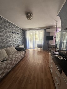 Сдам в аренду 2 ком. кв студию. Хорошее месторасположение