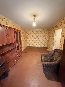 Продам 2-х ком квартриру на ДАМАНСКОМ (ул. Адмирала Головка 9)