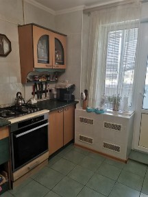 Продам 3-х кімнатну квартиру з меблями та технікой