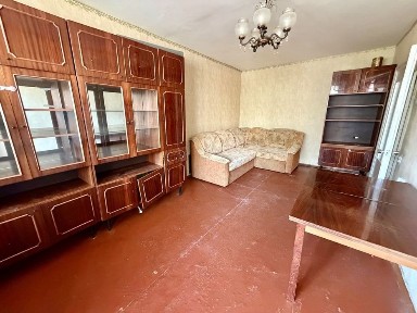 Продаємо терміново 2 кімнатну на Крошні