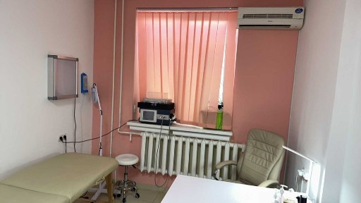99 м2 - 45 м2 Анни Ахматової - 5 кімнат+ варіант на Тростянецькій 1, 2 пов