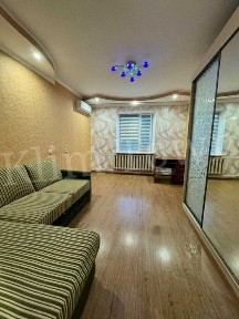 Продається простора 3-кімнатна квартира з автономним опаленням в р-ні вокзалу!