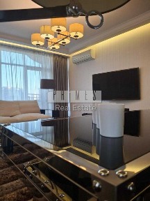 Продаж 4к квартири, ЖК “Тріумф”, вул. Звіринецька, 59, Печерськ
