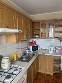 Продаж просторої 3-кімнатної квартири в Дарницькому районі