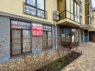 Комерційне приміщення з ремонтом в ЖК Almond. Гатне. Київ. Теремки. Фасад.