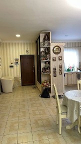 Продажа, обмен дома с. Софиевская Борщаговка 200м евроремонт
