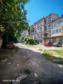 Сдам 1комнату центр ул Боброва
