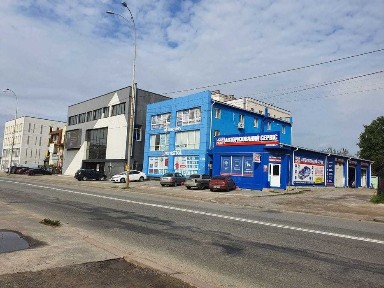 Оренда фасадного приміщення під магазин 165 м² + напівпідвал 70 м² вул. Стеценка 30