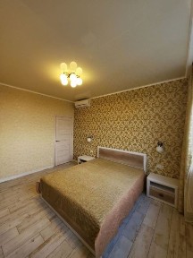 Мандарин - Канатная/ Гагарина, центр в пешей доступности. Без деток и животных!