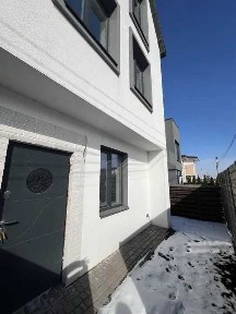 Продам кутовий таунхаус у Софіївській Борщагівці без комісії