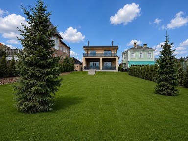 Продаж будинку Лісники Стежки 190 м² 12 соток з ремонтом та меблями