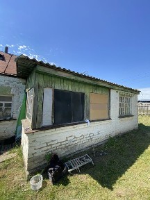 Продам участок зі сторою хатою в Глевахі