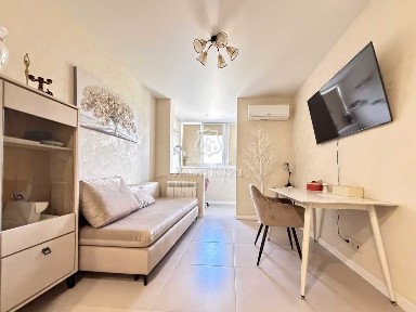 Продаж 1-кімнатної квартири 26.9 м², Магістральна вул., 33