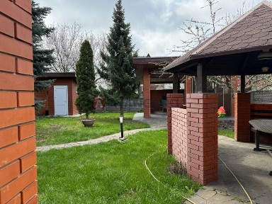 Продам 2эт дом 240м с ремонтом, баня, ГАЗ, кирпич, Царское Село, 12квартал