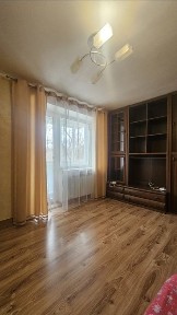Продам 2-кімнатну квартиру з індивідуальним опаленням з індивідуальним опаленням