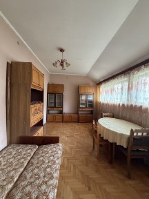 Продаж 3-х кімнатної квартири.