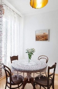 Продаж 2-к. квартири біля Парку культури, з ремонтом