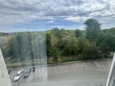Продаж 2-кім. квартири з ремонтом в елітному будинку біля парку Погулянка, + паркомісце
