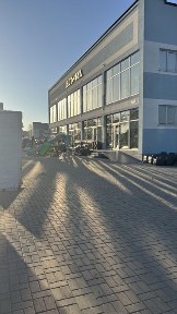 Торгівельно-офісний комлекс комерційні приміщення магазин склад