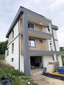 Продаж окремого будинку Зубра