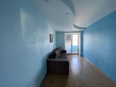 4-х кімнатна квартира вцентрі Сум. 10 000 грн. плюс комуналка