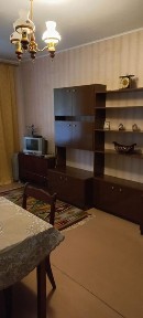 Оренда квартири на Таврійському. Перший поверх.