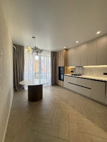 Продаж 2к з дизайнерський ремонтом, Центральний парк, 5 поверх, шикарна інвестиція