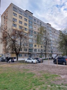 Продаж 2 кімнатна квартира 3 поверх, газ. Леся Курбаса 18