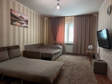 Кварира Вишгород, перші Ярославичі