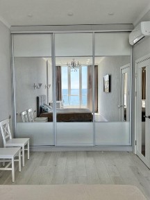 Продам 2-комнатную квартиру ЖК Корфу, Фонтан, с видом на море.