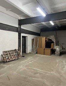 Оренда складу 130 м² у Вінниці | Район Муніципального ринку | Зручний під'їзд