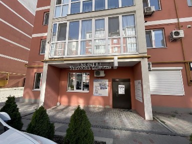 Продам коммерческое помещение ЖК Олимпийский ул. Сичеславская 6